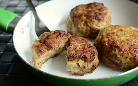 Goed gekruide kipballetjes